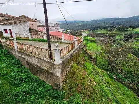 Casa rústica en calle de Juan Ramón Jiménez