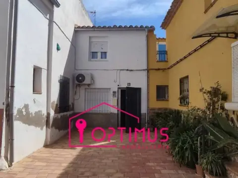 Casa adosada en Jarafuel