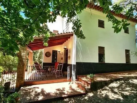 Casa rústica en calle de la Fuente