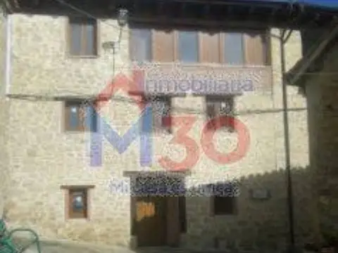 Casa adosada en Quintana Martín Galíndez