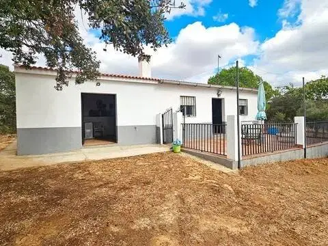 Casa rústica en Avenida Constitución