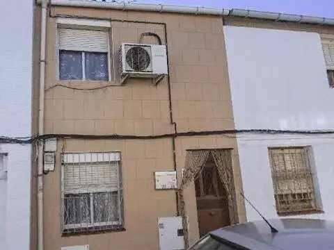 Piso en San Isidro, Estación