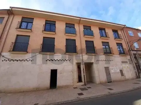 Local comercial en Sahagún