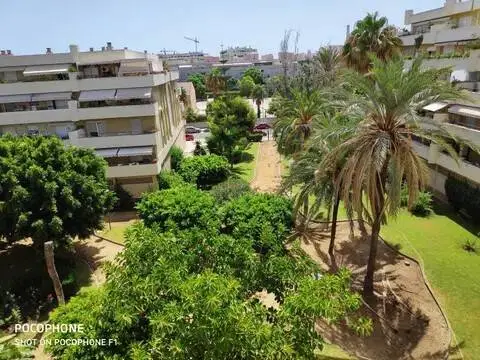 Ático en Santa Paula-La Paz-Los Guindos-Parque Mediterráneo