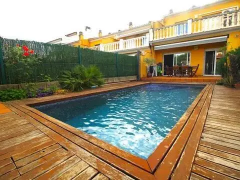 Casa adosada en Llagostera