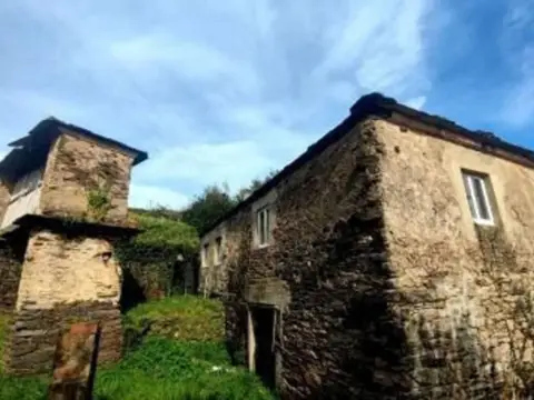 Casa en Espina (Vegadeo)