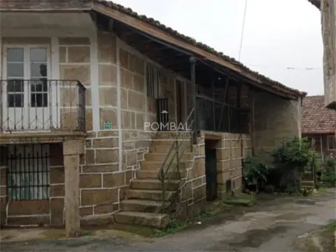 Casa adosada en O Pereiro de Aguiar