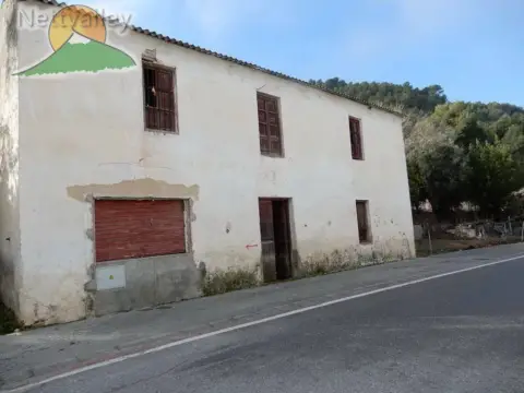 Casa adosada en calle de Juncal