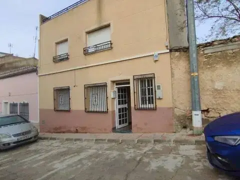 Casa adosada en calle del Castillo
