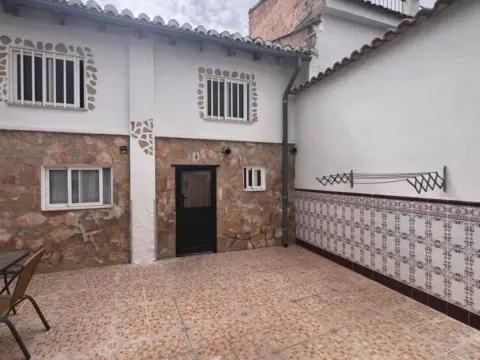 Casa adosada en Zona L'Ermita