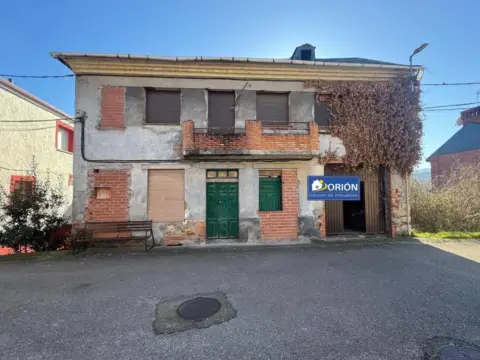 Casa rústica en calle Rollo-Sm