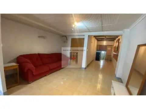 Local comercial en Centro-Zona Alta