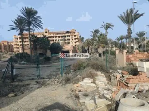 Terreno en Avenida Almerimar