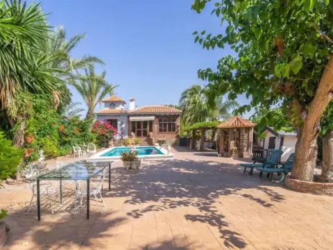 Chalet en Alhaurín de la Torre