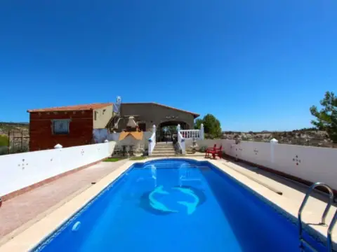 Chalet en Albudeite