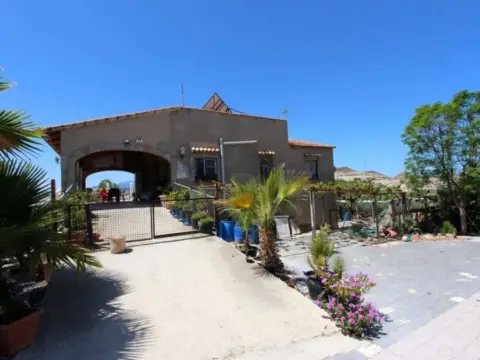 Chalet en Albudeite