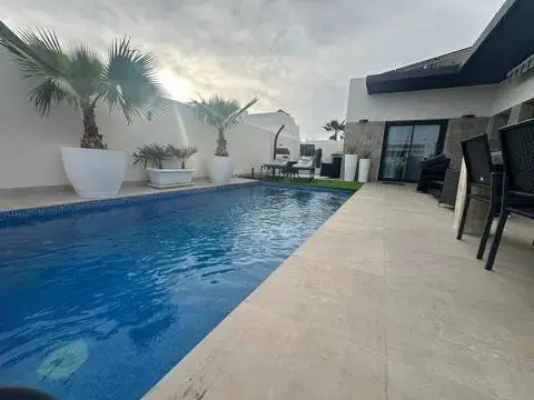 Casa adosada en calle Manuel de Falla