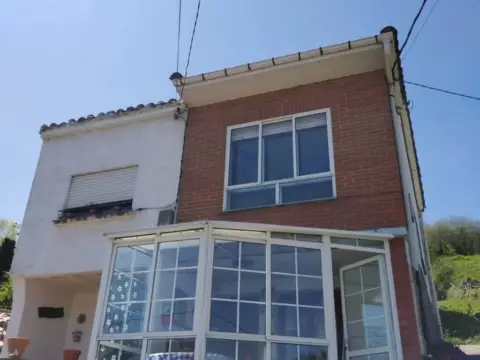 Casa rústica en Alcedo de Caballeros