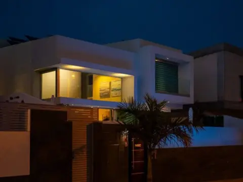 Casa en calle calle Trasatlántico Valbaner