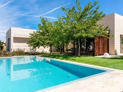 Chalet en Los Satélites-Roza Martín