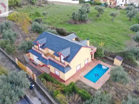 Casa en Güéjar Sierra