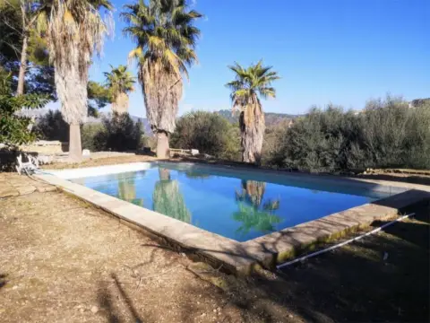 Casa pareada en Campanet