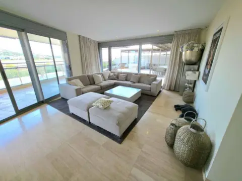 Piso en Marina Botafoch-Platja de Talamanca