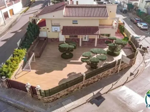 Chalet en Els Grecs-Mas Oliva