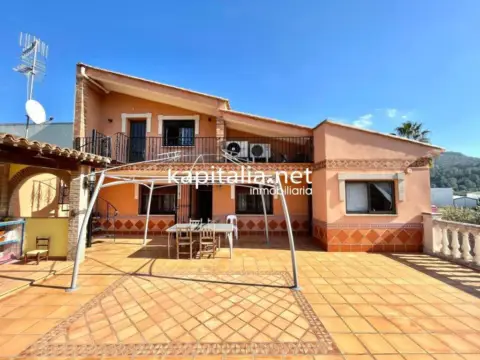 Casa en Alfauir