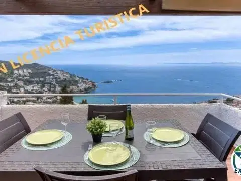 Chalet en Port Esportiu-Canyelles-Puig Rom