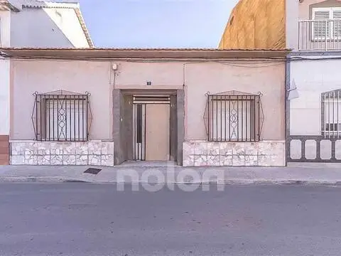 Casa adosada en Pedro Muñoz