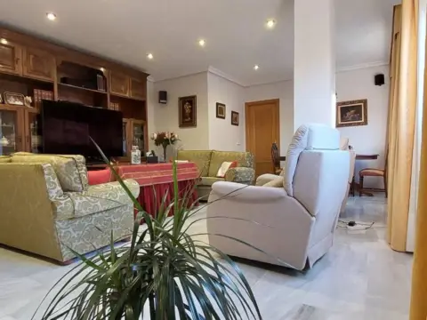 Piso en Vista Alegre-Parque Cruz Conde