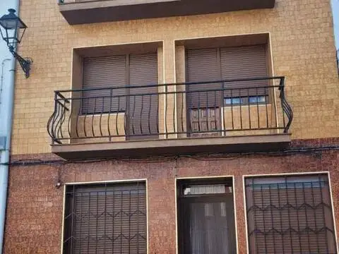 Casa adosada en Plaza Mayor