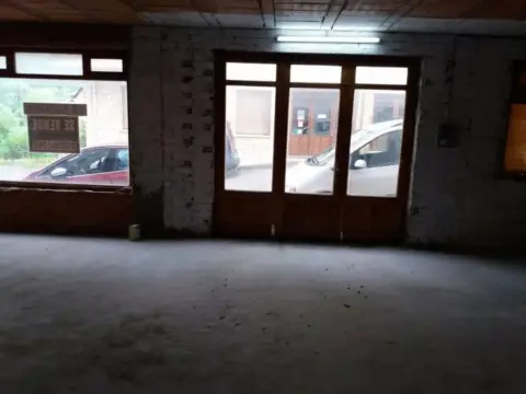 Local comercial en Valdés