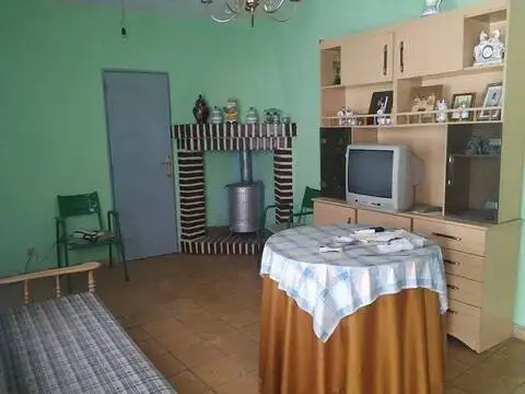 Casa en Patrocinio de San José-Talavera la Nueva-Gamonal