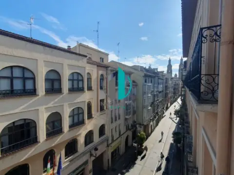 Piso en Casco Antiguo