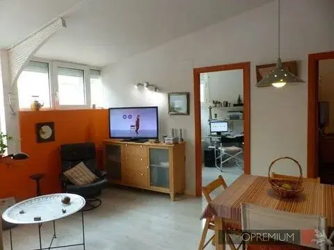 Piso en calle calle Escalar Ag. Astun, 13