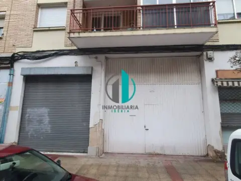 Local comercial en Universidad-Los Lirios