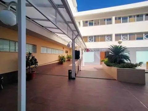 Oficina en calle de Luis Montoto