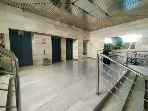 Oficina en calle de Luis Montoto