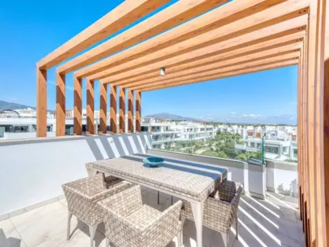 Ático en calle Pico Alcazaba