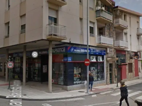 Local comercial en O Burgo-Campus Universitario