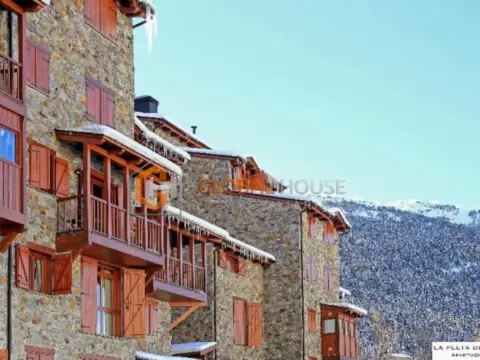 Pis de 1 habitacions en venda a Canillo · 15 de 45