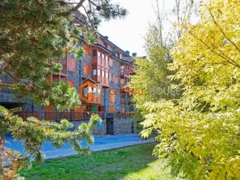 Pis de 1 habitacions en venda a Canillo · 28 de 45