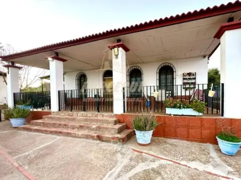 Casa rústica en Almodóvar del Río