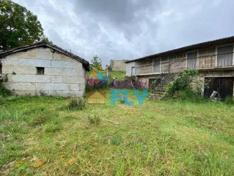 Casa en San Cibrao das Viñas