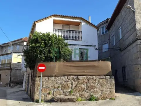 Casa en Leiro (Capital)