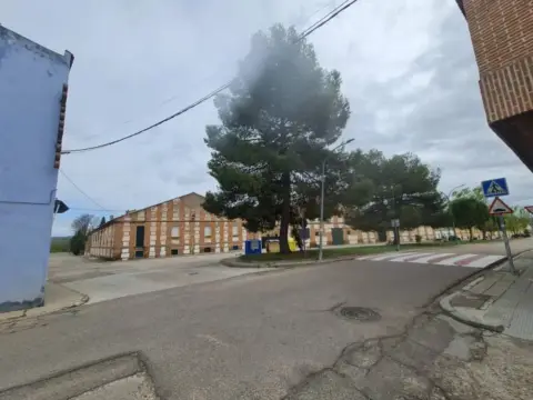 Casa pareada en Malpica de Tajo