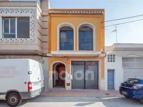Casa adosada en Llaurí