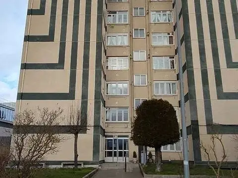 Piso en Avenida de Cantabria